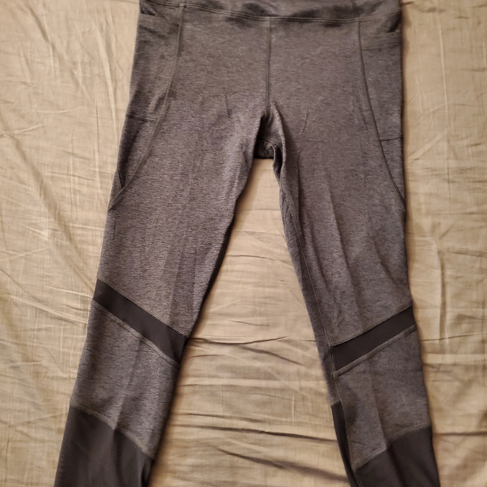 Bundle only Avia cropped leggings grey with mesh